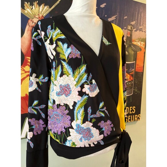 Diane Von Furstenberg blouse - Picture 2 of 10